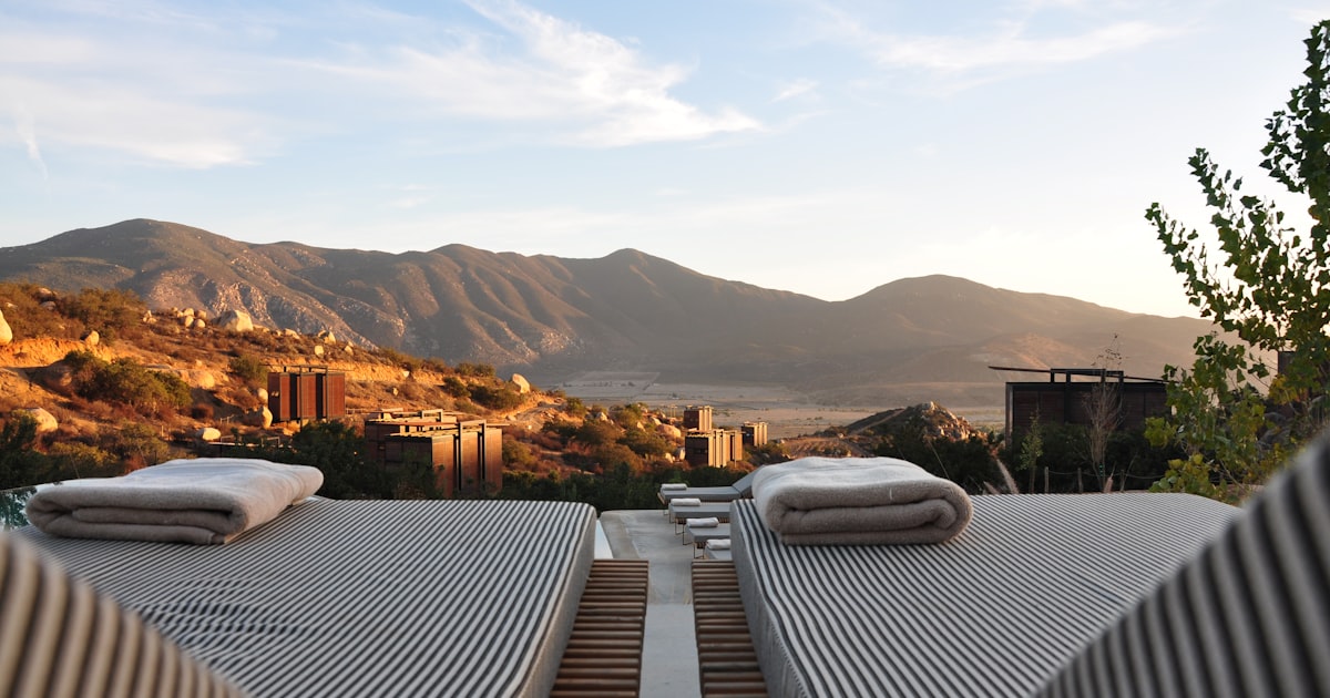 AIが提案する最適解と富裕層が求める特別解 ― おもてなしの 執事のホスピタリティ